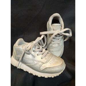 Reebok Classic Silver Sparkle Metallic Gray Sneakers Athletic Shoes Toddler Sz 6